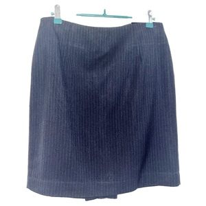 Banana Republic Navy Pin stripe knee length pencil skirt